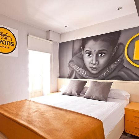 Ryans Budget Ibiza Exteriér fotografie