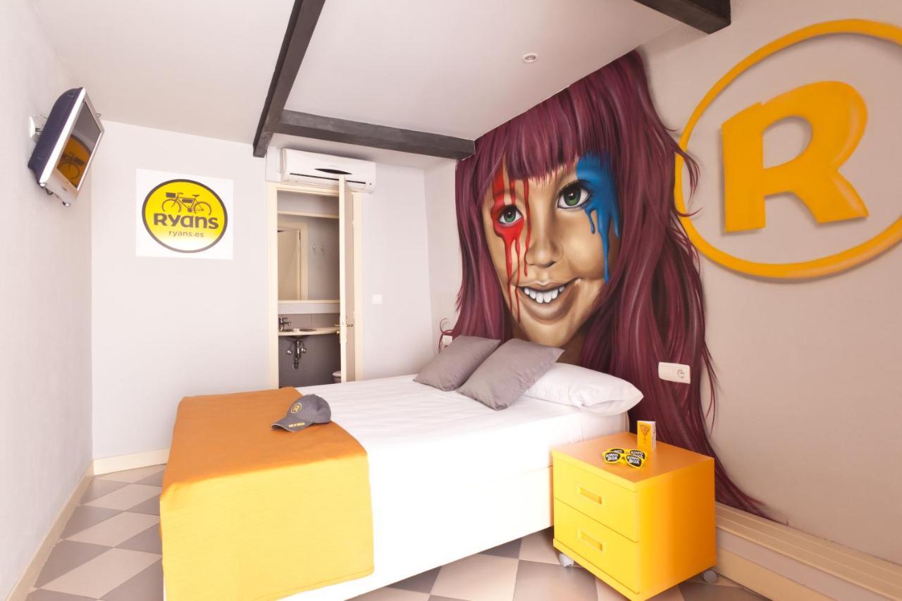 Ryans Budget Ibiza Exteriér fotografie